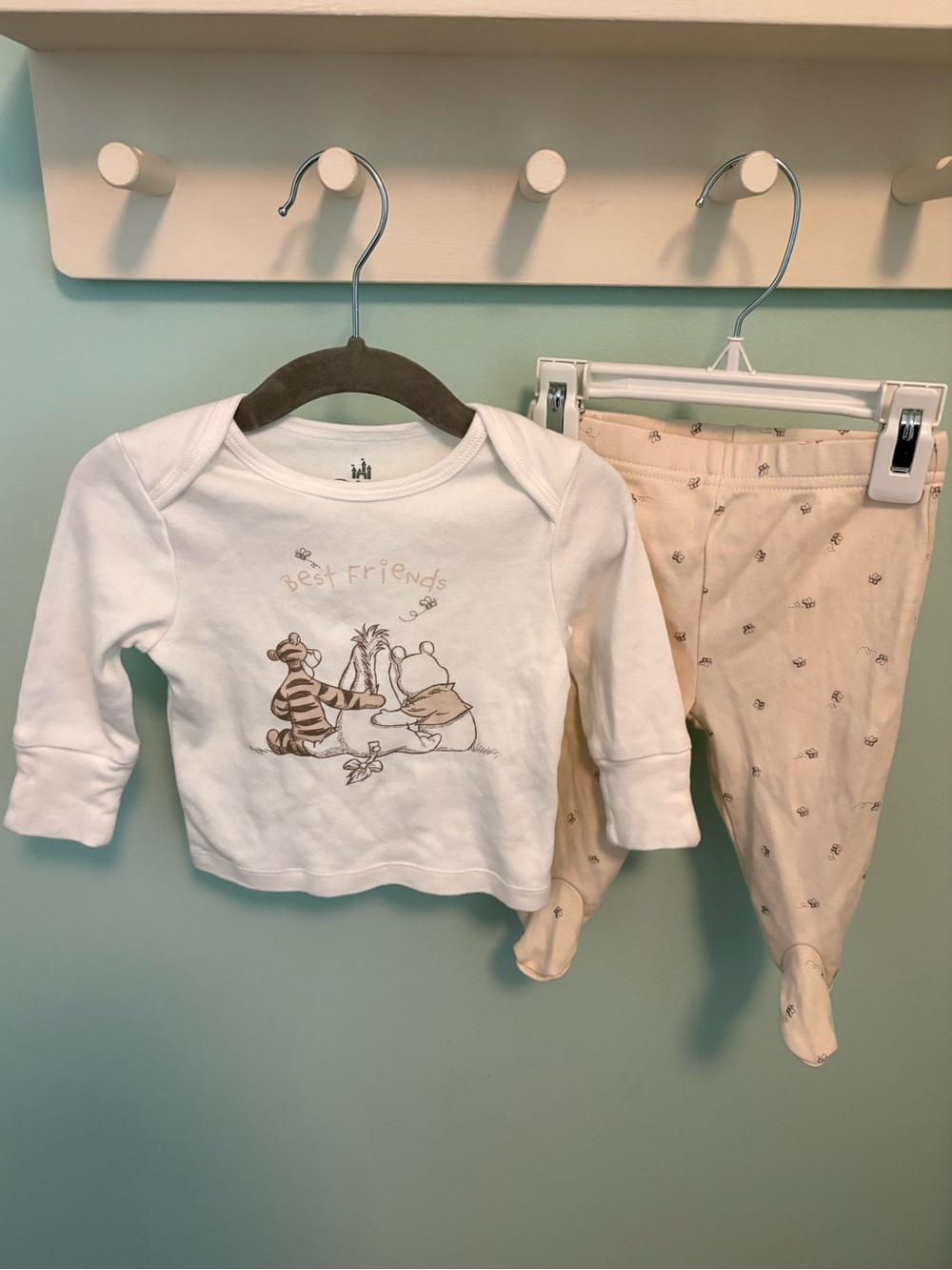 Disney Winnie the Pooh 'Best Friends' Pajama Set